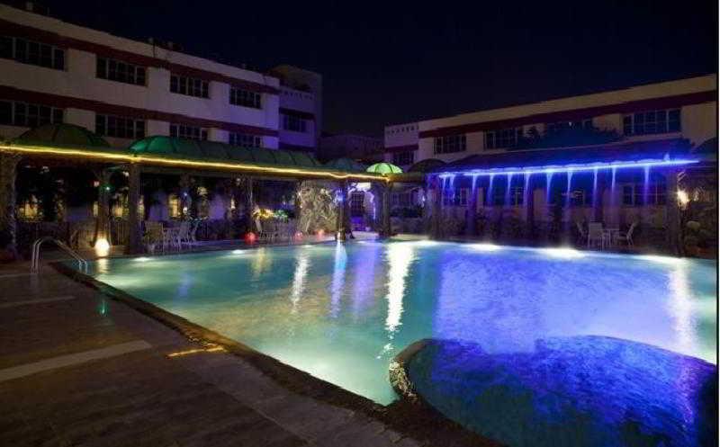 Hotel Yamuna View Агра Экстерьер фото