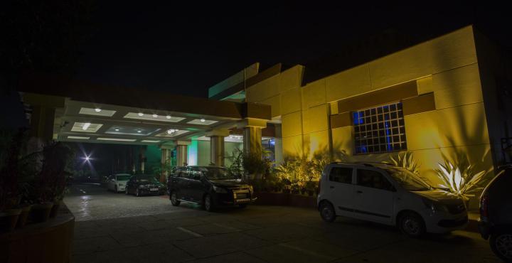 Hotel Yamuna View Агра Экстерьер фото