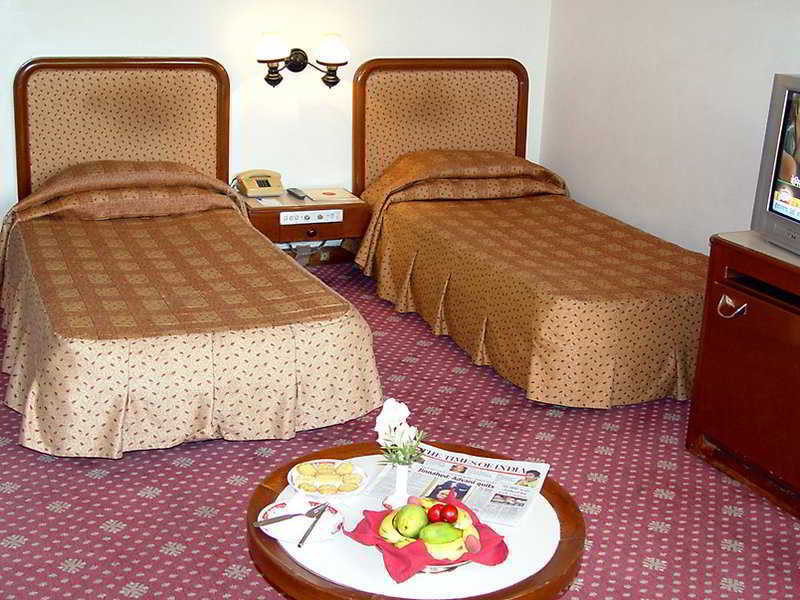 Hotel Yamuna View Агра Экстерьер фото